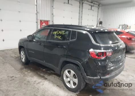 2018 Jeep Compass Latitude 4X4 from USA, damaged, VIN 3C4NJDBB3JT143134